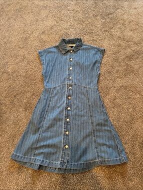 Universal Thread Blue Denim Button-Up Jacket